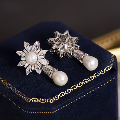 Title 5, Womens S925 Sterling Silver SUNFLOWER Pearl St...