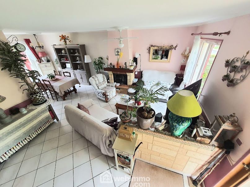 Vente maison 5 pièces 114 m² à Moret-Loing-et-Orvanne (77250), 319 000 €