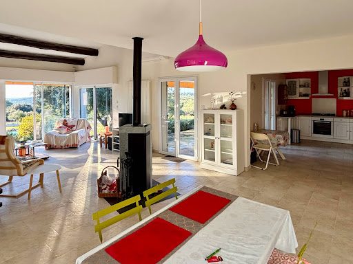 Villa avec piscine et jardin 3