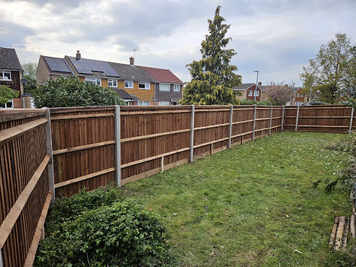 Closeboard V Notch Fencing in Brown Timber 