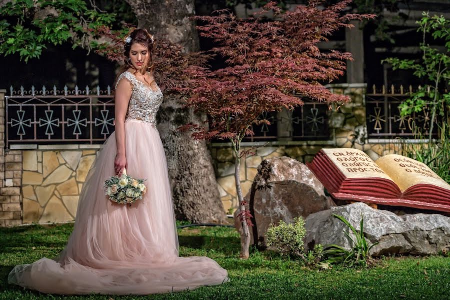 Photographe de mariage Kostas Sinis (sinis). Photo du 16 mai 2017