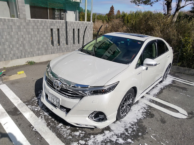 SAIの雪とコラボ・洗車・真正面ショット・SAI・ＳＡＩに関するカスタム事例の投稿画像1枚目