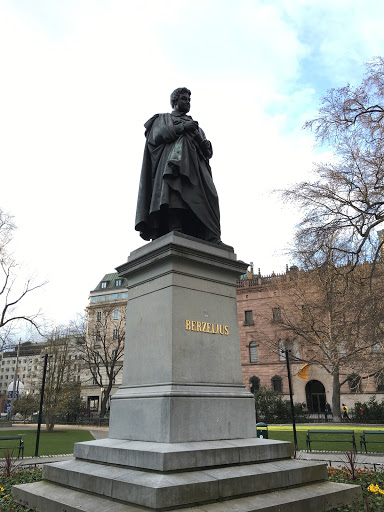 Berzelii Monument and Park