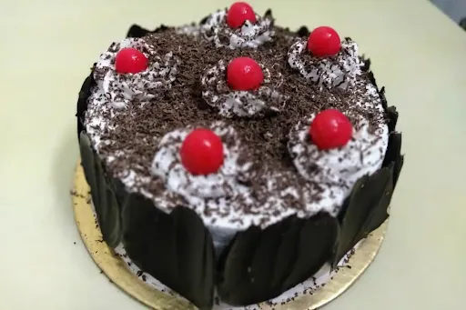 Black Forest Cake [453 Grams]