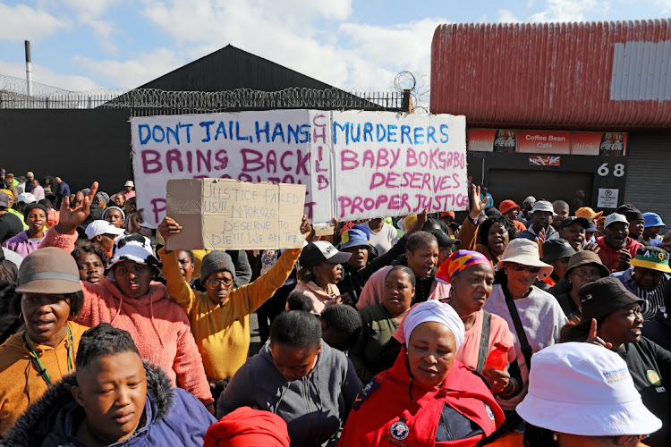 Residents of Wattville have come out in numbers to protest outside the Benoni magistrate's court where Ntokozo Zikhali is appearing. Zikhali has been acquitted of the murder of Bokgabo Poo.