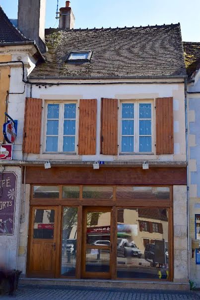 Vente maison 4 pièces 122 m² à Ainay-le-Château (03360), 77 000 €