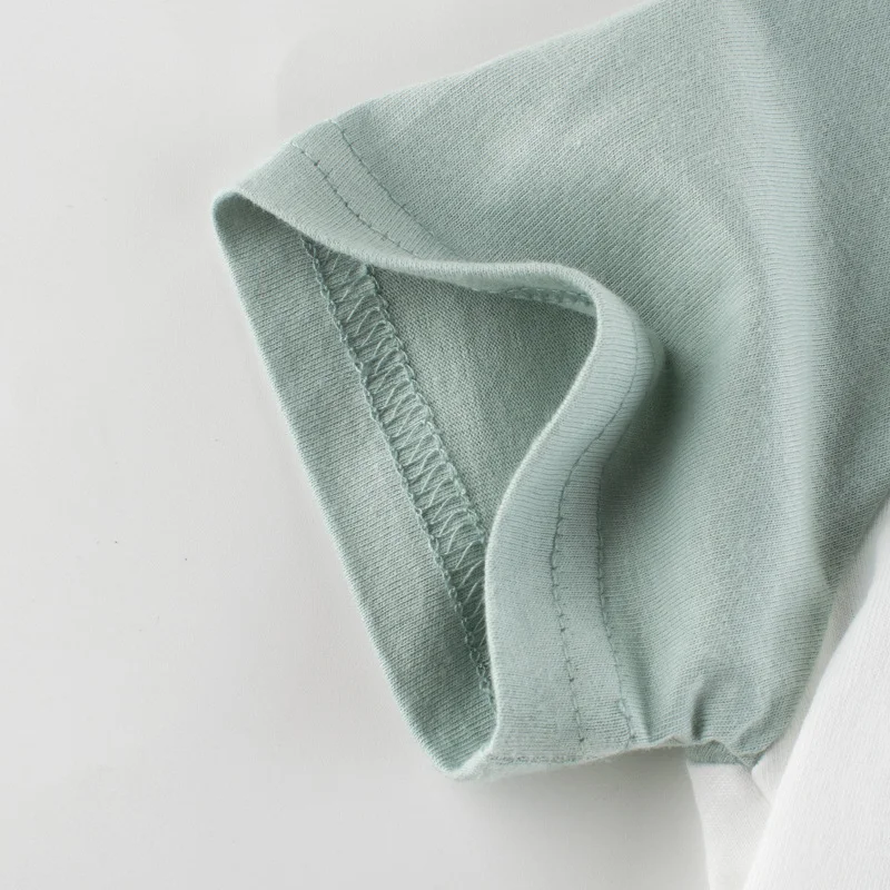 T-shirts à manches courtes pour filles Vêtements pour bébés enfants Confortables et stylées, parfaites pour jouer et les journées actives.