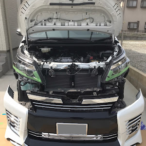ヴォクシー ZRR80W