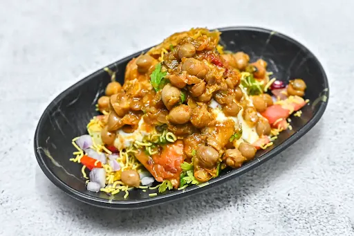 Chole Samosa Chaat