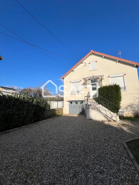 Vente maison 5 pièces 105 m² à Chateauroux (36000), 165 000 €