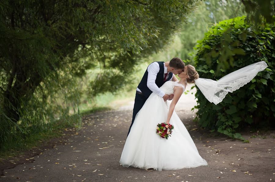 Wedding photographer Natalya Zderzhikova (zderzhikova). Photo of 14 October 2016