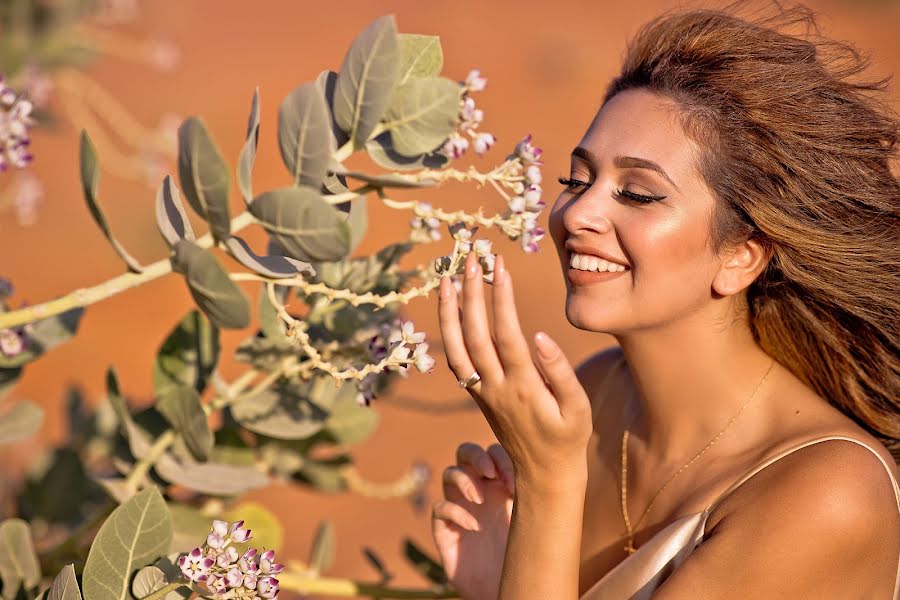 Wedding photographer Olga Leonova (salt). Photo of 21 April 2022