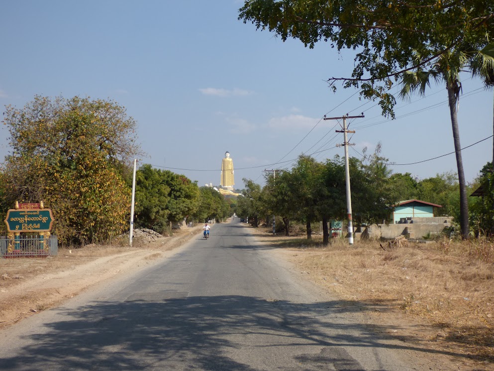 site des 3 bouddhas - monywa