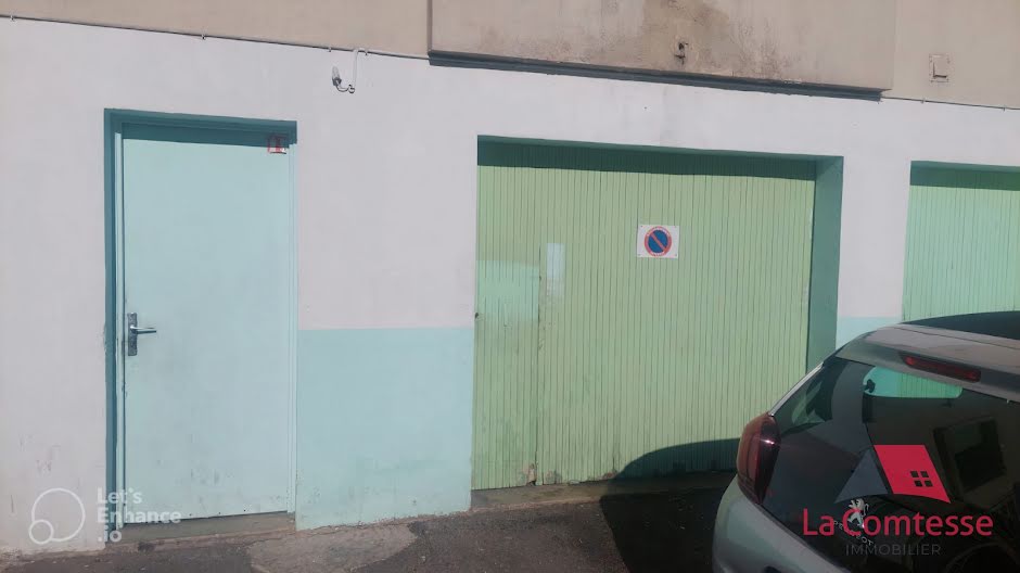 Vente parking  13.5 m² à Marseille 3ème (13003), 17 500 €