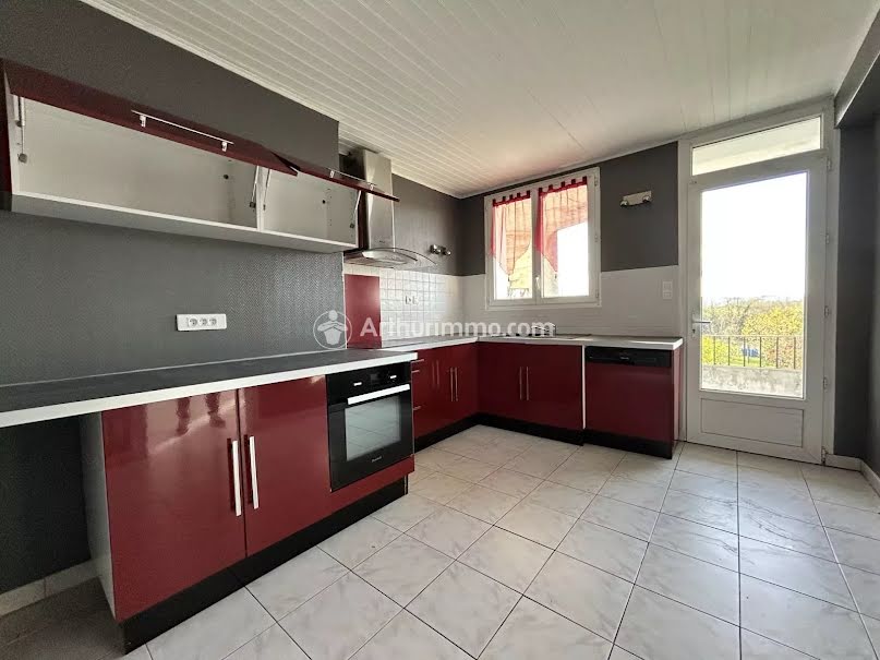 Vente maison 4 pièces 67 m² à Cherves-Richemont (16370), 91 700 €