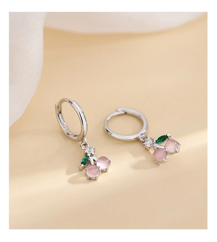Title 8, Boucles doreilles en argent 925 Cherry Pearl p...
