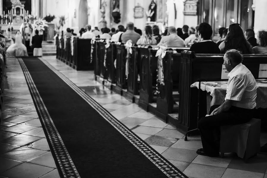 Fotógrafo de casamento Gábor Badics (badics). Foto de 26 de julho 2018