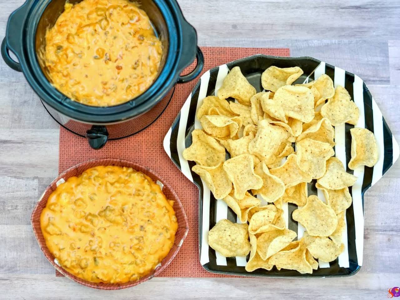 Crock Pot Mexican Sausage Dip - Num's the Word