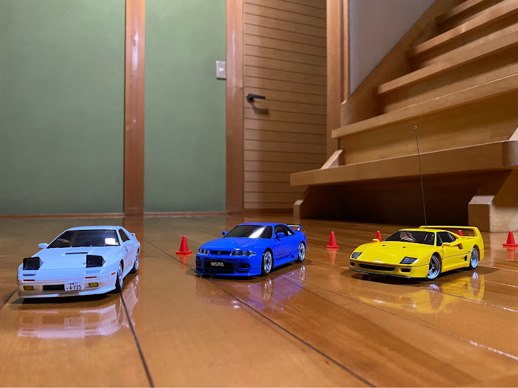 R230-SL63→パナメーラさんが投稿したコロナ対策・室内でバトル・ドリフトラジコン・ミニッツレーサー・コロナウイルスに負けるなに関するカスタム事例の投稿画像1枚目