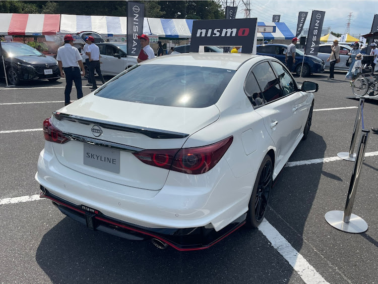 NISSAN GT-Rの笠松運動公園陸上競技場・スカイライン400R nismo・カーボン増し増し😍・ラリー車カッケー😍🎶・世界大展車会に関するカスタム事例の投稿画像15枚目