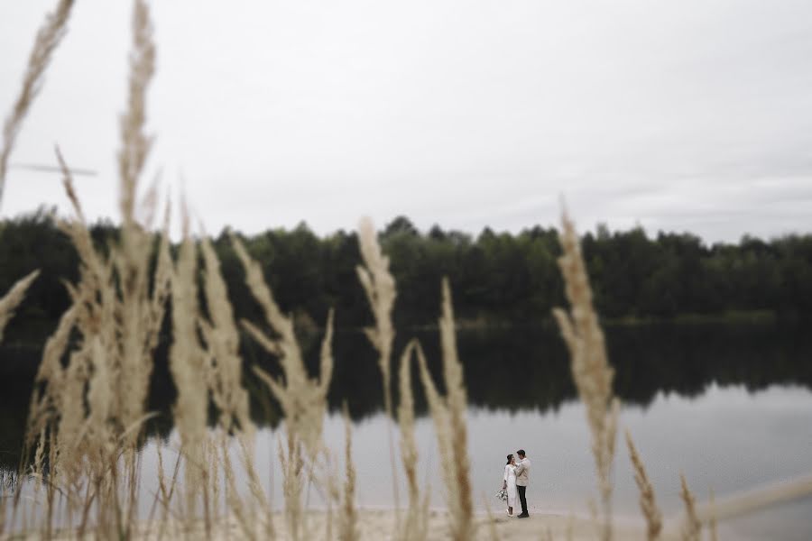 Fotógrafo de casamento Mikola Kuzmich (mkuzmich). Foto de 29 de novembro 2017