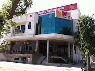 Hotel Aroma Inn photo 3