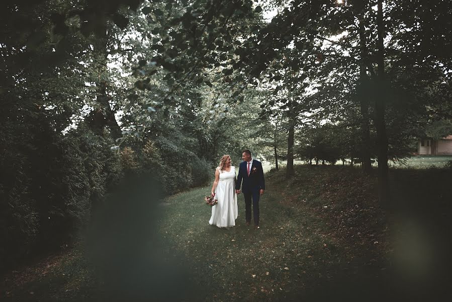 Fotografo di matrimoni Jitka Houzarová (zaraphoto). Foto del 25 settembre 2018