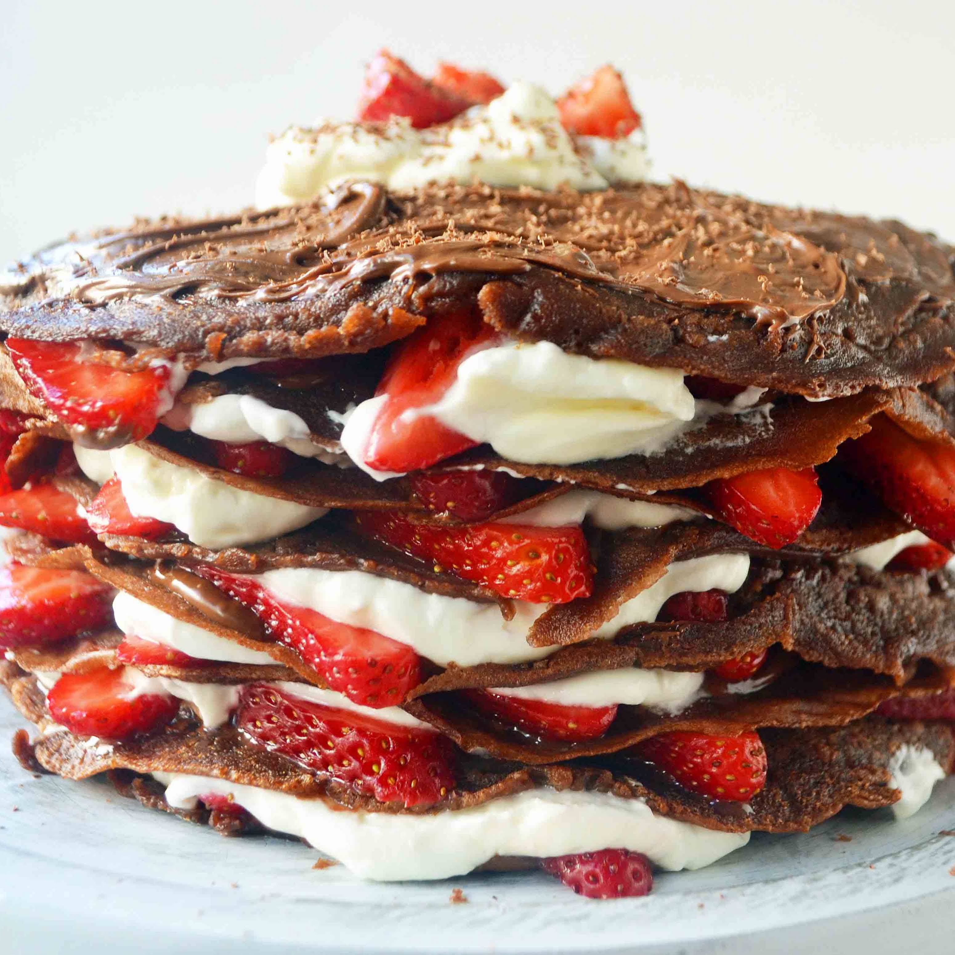 Nutella Crepes (With Strawberries!) - Chelsea's Messy Apron