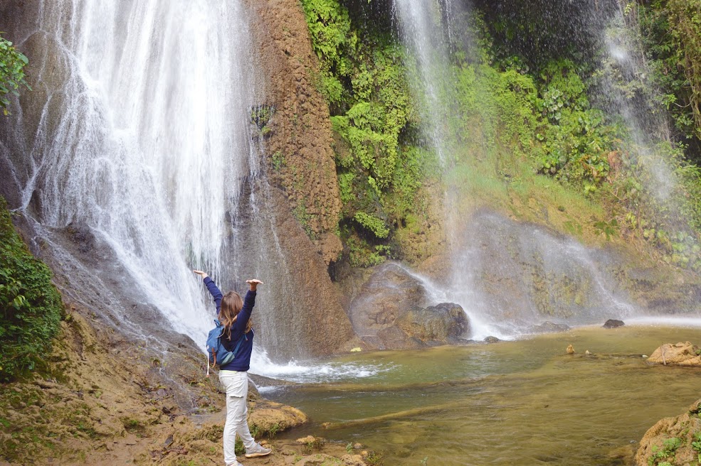 hiken-door-de-jungle-van-topes-de-collantes