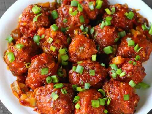 Veg Manchurian Schz Sauce