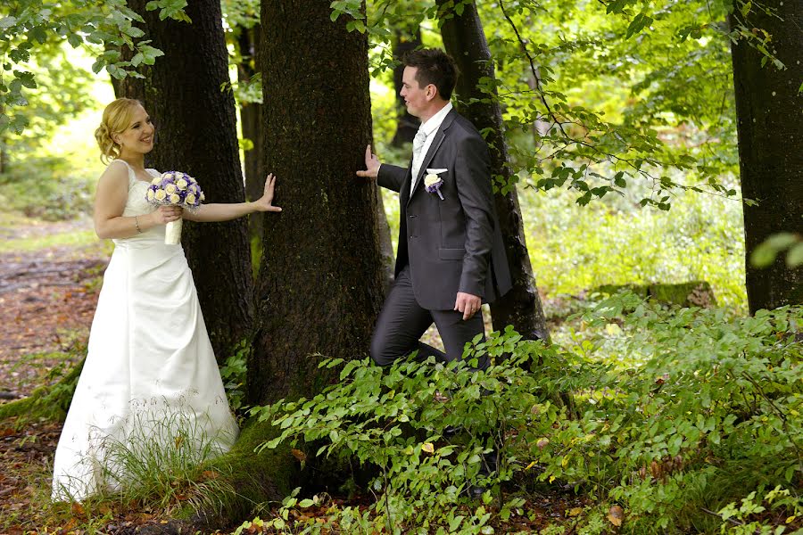 Fotógrafo de casamento Kristina Kosec (tinaverarok1). Foto de 24 de outubro 2017