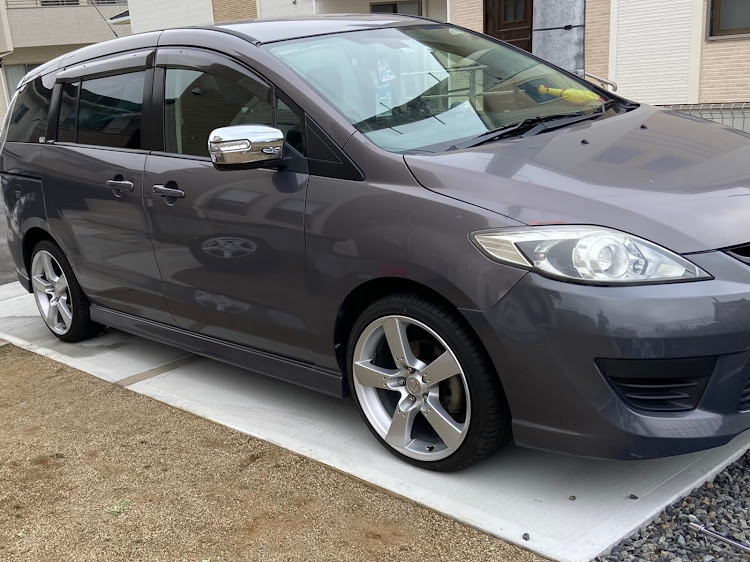 プレマシーのプレマシーcrew・MAZDA5・US仕様・流用カスタム・タイヤ交換完了に関するカスタム事例の投稿画像2枚目