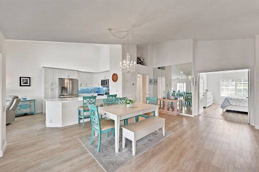 Apartment 4