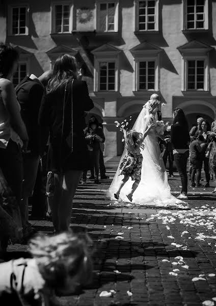 Fotógrafo de bodas Darius Tomasevic (likemoon). Foto del 3 de septiembre 2019