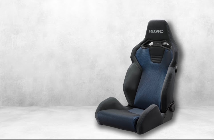 スイフトRSのスーパーオートバックス浜松・RECARO SR-S・RECAROフェア・予約・納期長いに関するカスタム事例の投稿画像3枚目