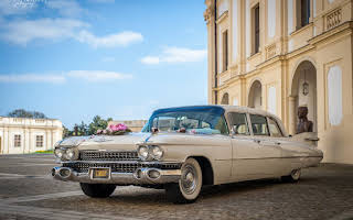 Cadillac Series 75 Limousine Rent Jihomoravský kraj
