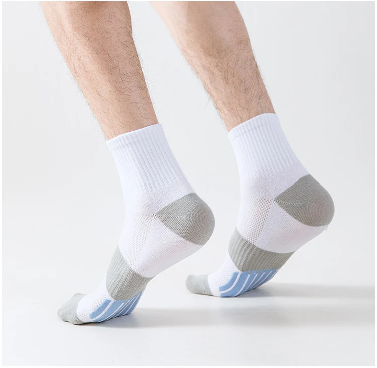 Title 14, Mens Mid Tube Socks Color Matching Sports Bask...