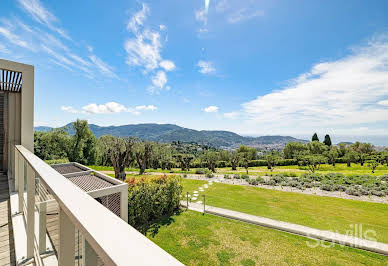 Apartment with terrace 1