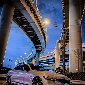 M4 クーペ F82