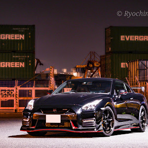 NISSAN GT-R R35