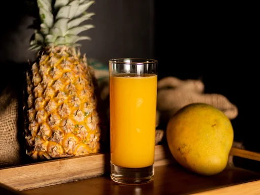 Mango Pineapple Smoothie [300 ML, 207 Kcal | Sweet]