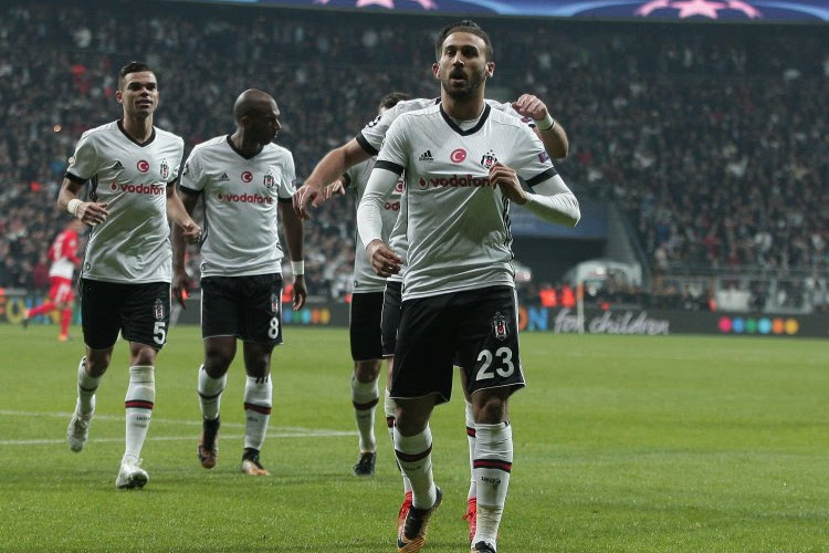 Cenk Tosun op weg naar Everton