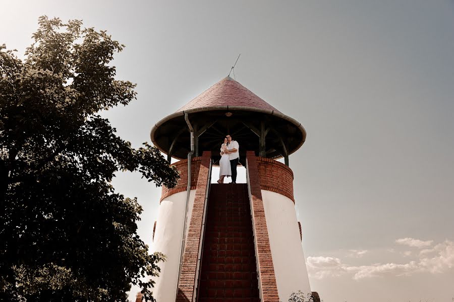 Wedding photographer József Márk Losonczi (losonczi). Photo of 24 January 2023