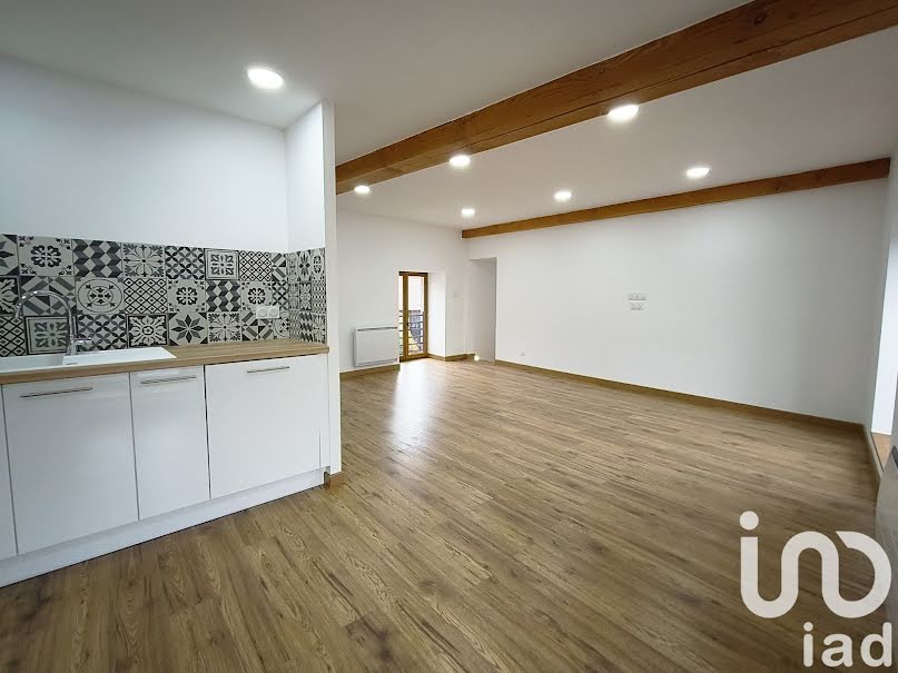 Location  appartement 3 pièces 67 m² à Sainte-Foy-l'Argentière (69610), 750 €