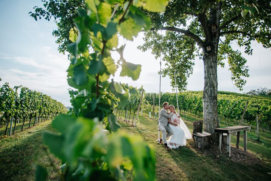 Hochzeitsfotograf Gergely Várnai (happymomets). Foto vom 23. März 2021