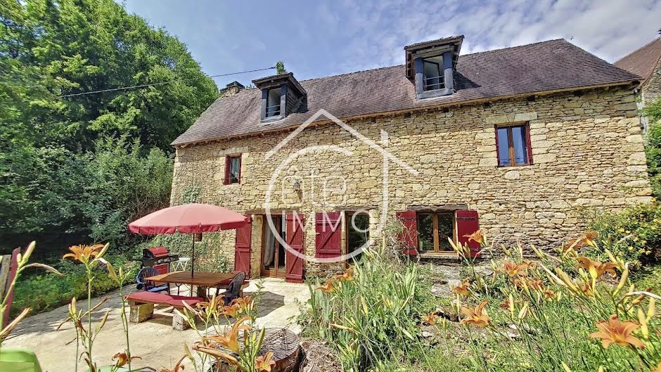 Vente maison 4 pièces 95 m² à Sarlat-la-caneda (24200), 299 000 €