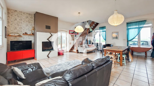 House with terrace 1