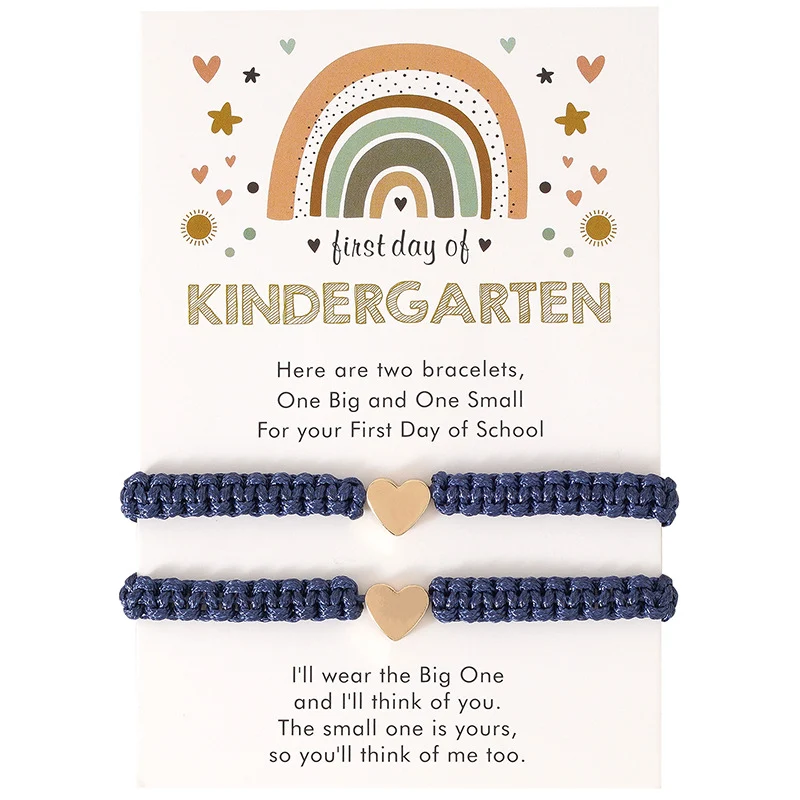 Handgeweven Golden Love armband voor koppels, een gouden symbool van liefde en verbinding, ideaal cadeau voor speciale gelegenheden.