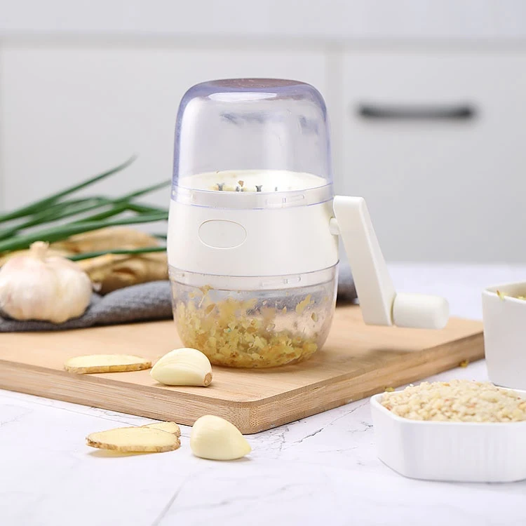 Trituradora de frutas secas y cacahuetes para la cocina del hogar. Prepara ingredientes frescos y saludables con facilidad. Tritura, pica y muele.