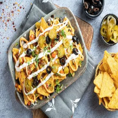 Chipotle Cheesy Loaded Nachos